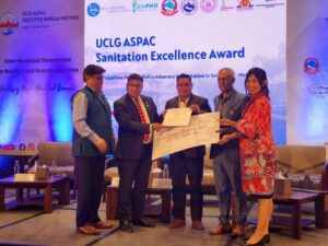 Ratnanagar rece outsivestanding award for waste management 